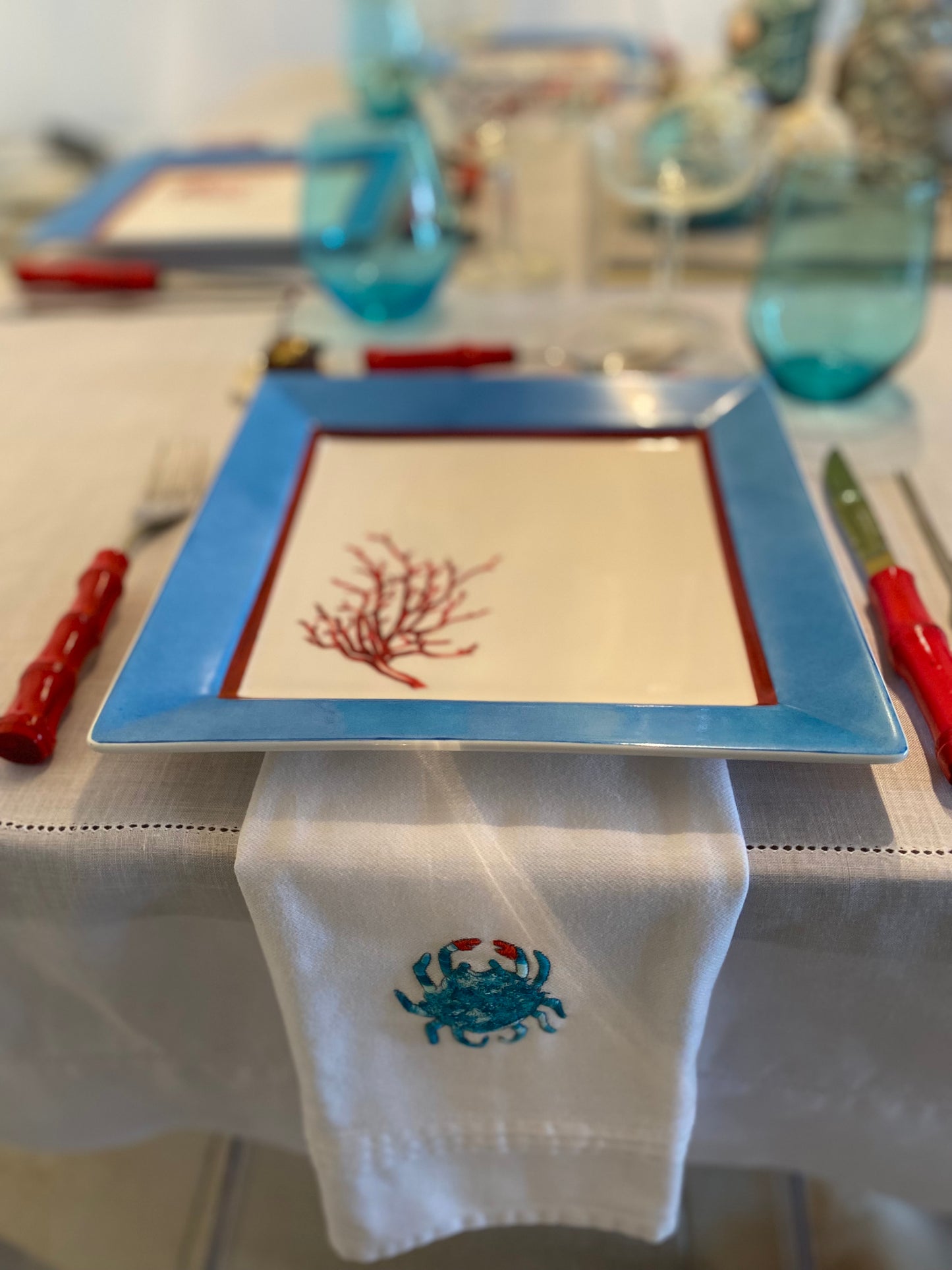 White Cotton Napkin with Embroidered Crab - set of 4